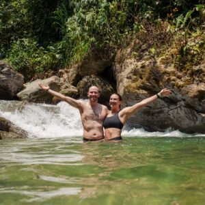 imgi_6_cascadas-en-ecuador-machay